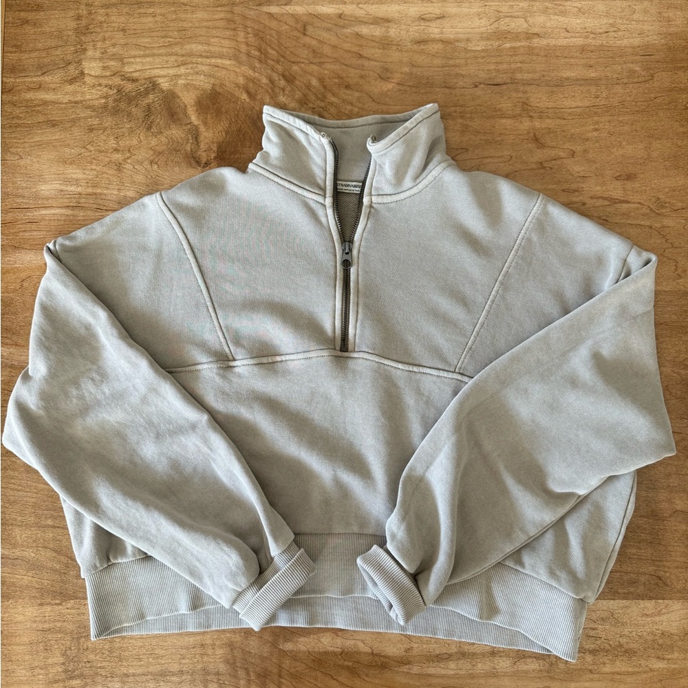 Cropped quarter zip